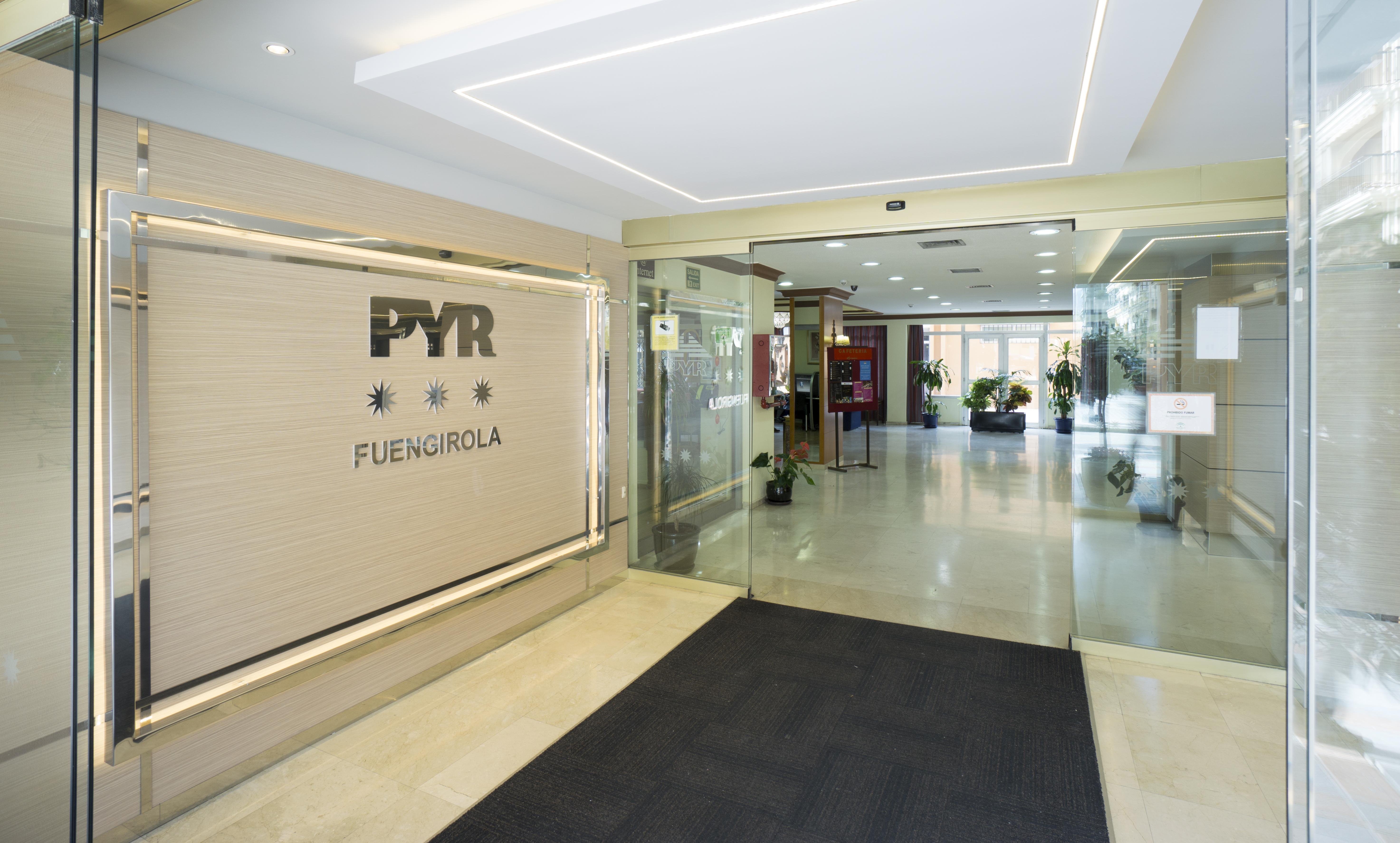Hotel Apartamentos Pyr Fuengirola Exterior photo