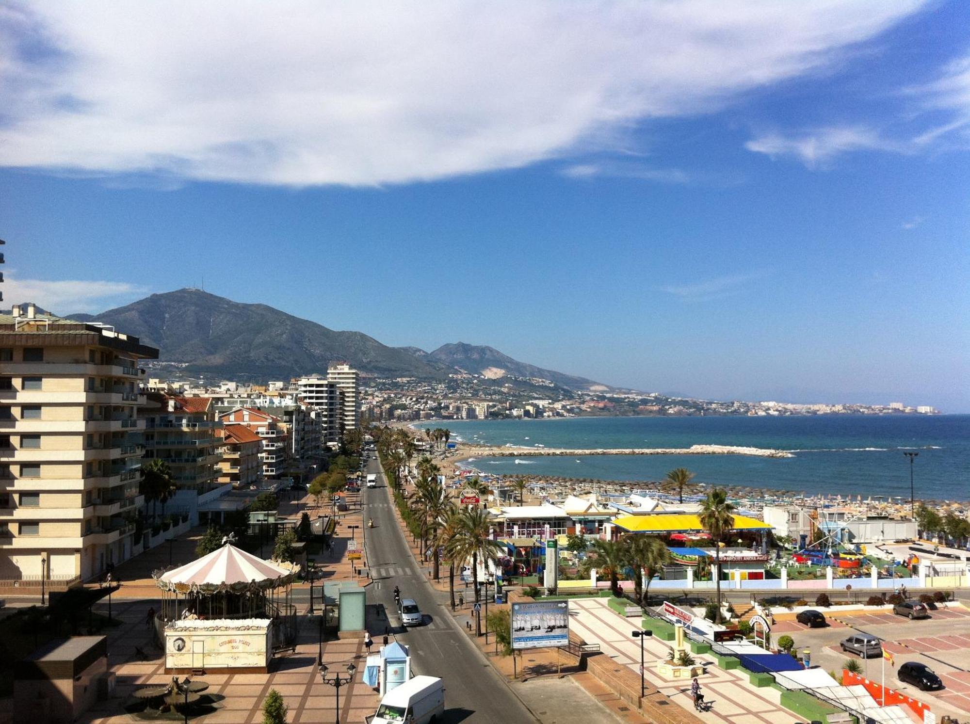 Hotel Apartamentos Pyr Fuengirola Exterior photo