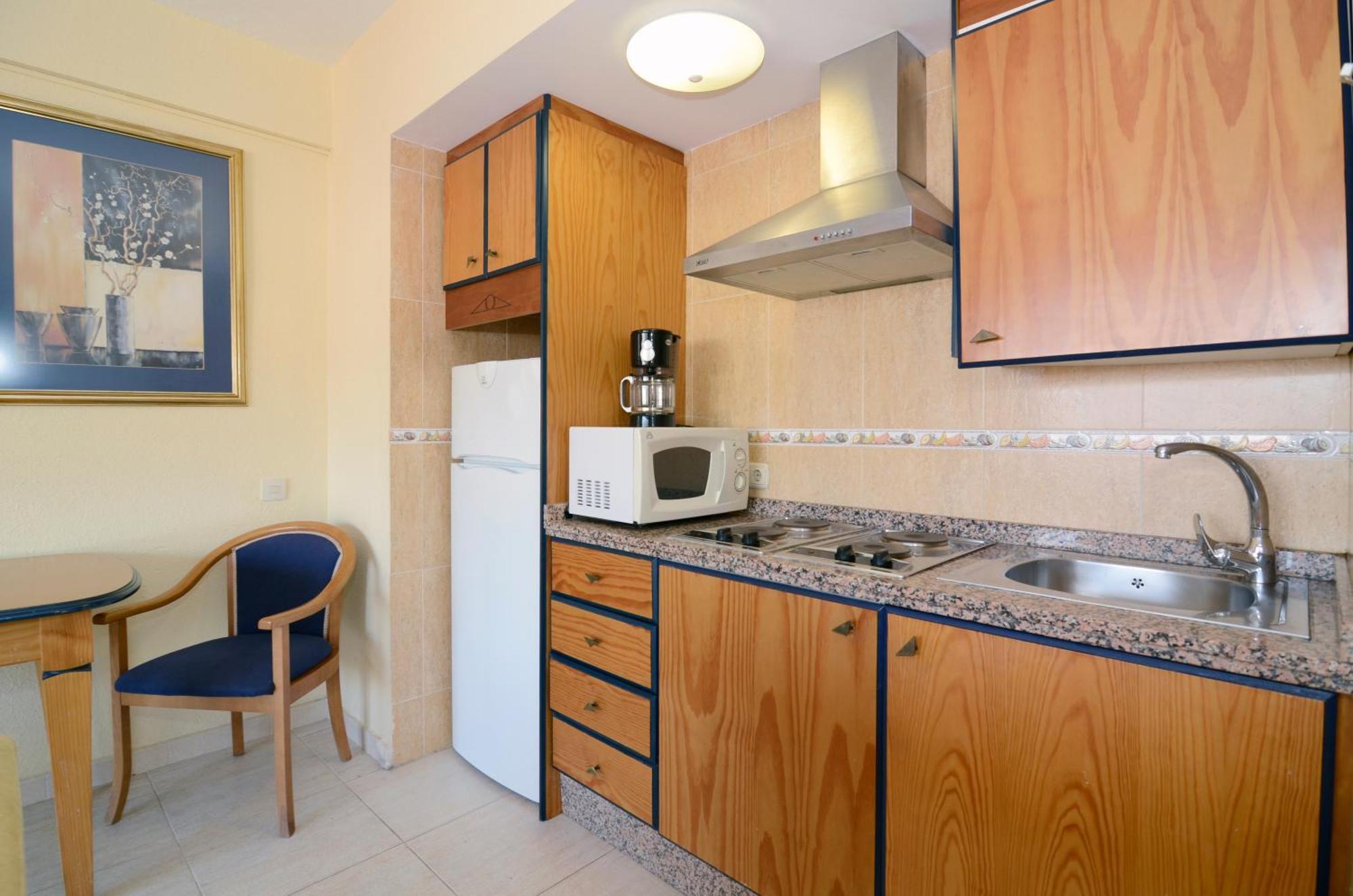 Hotel Apartamentos Pyr Fuengirola Exterior photo