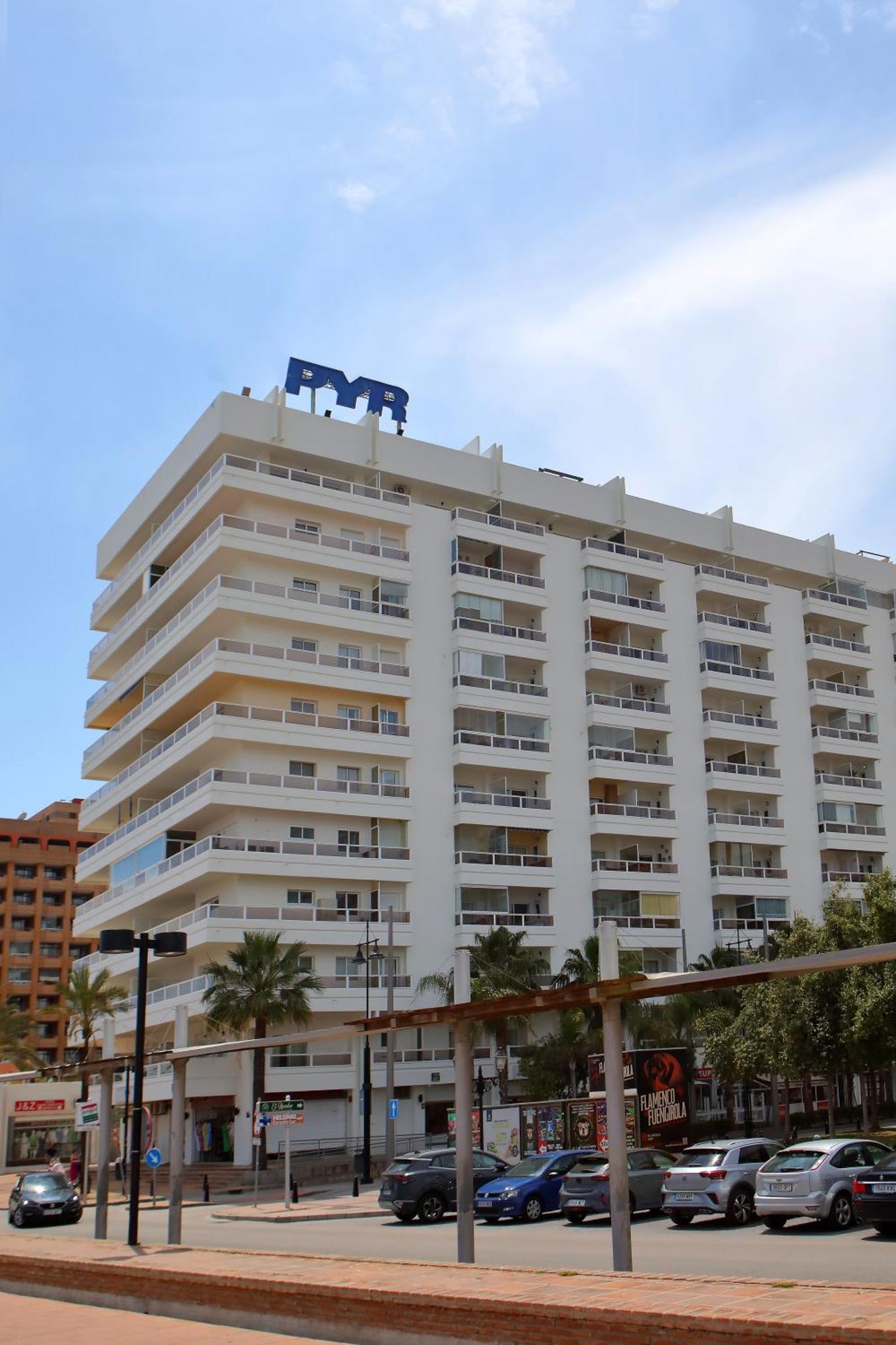 Hotel Apartamentos Pyr Fuengirola Exterior photo
